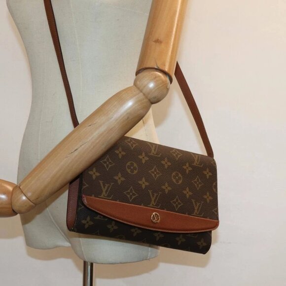LOUIS VUITTON Monogram Bordeaux 24 Shoulder Bag - Picture 1 of 16